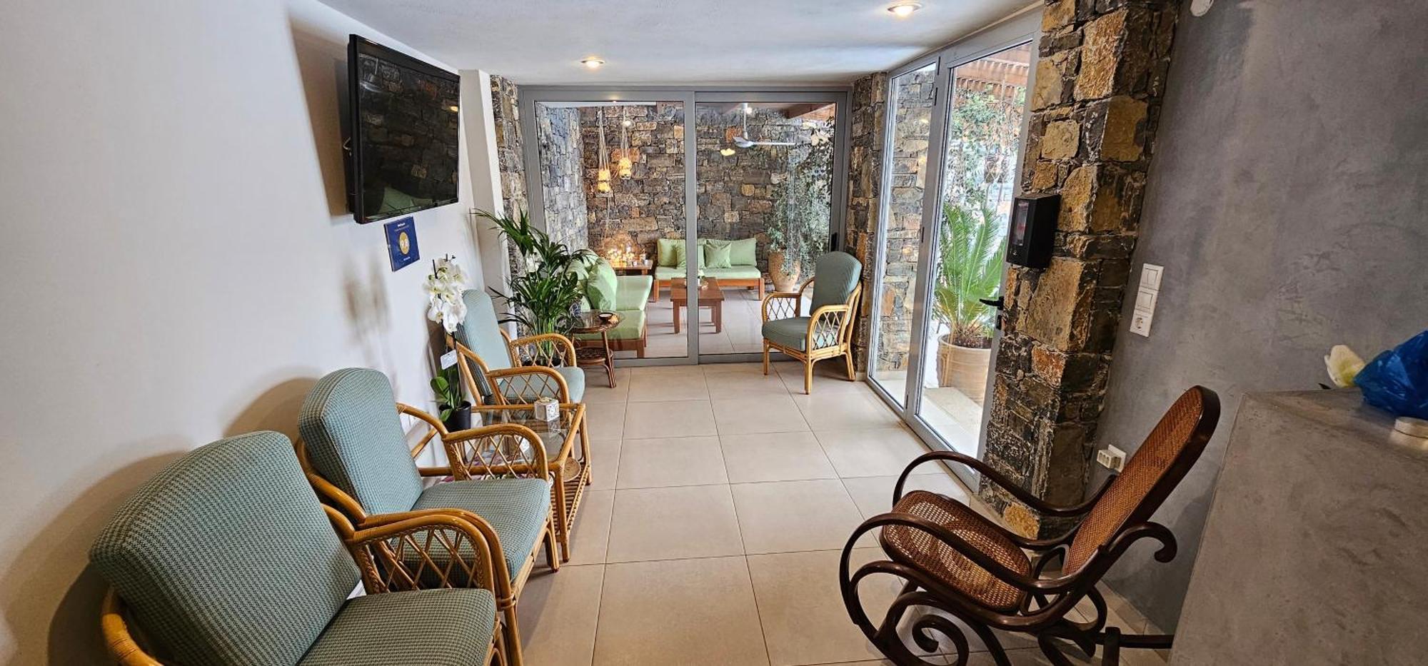 Asteri Apartments Und Studios Makrýgialos Dış mekan fotoğraf