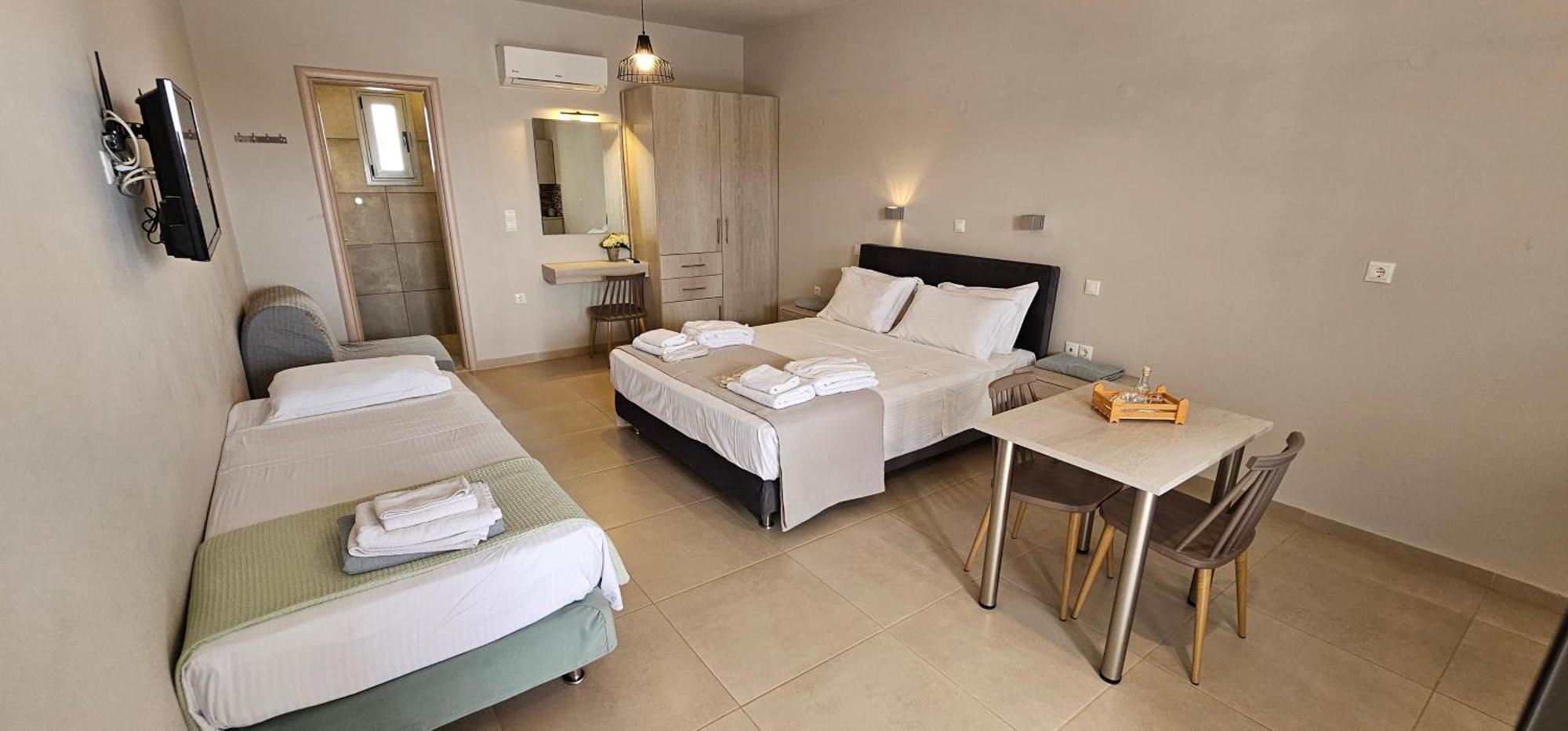 Asteri Apartments Und Studios Makrýgialos Dış mekan fotoğraf