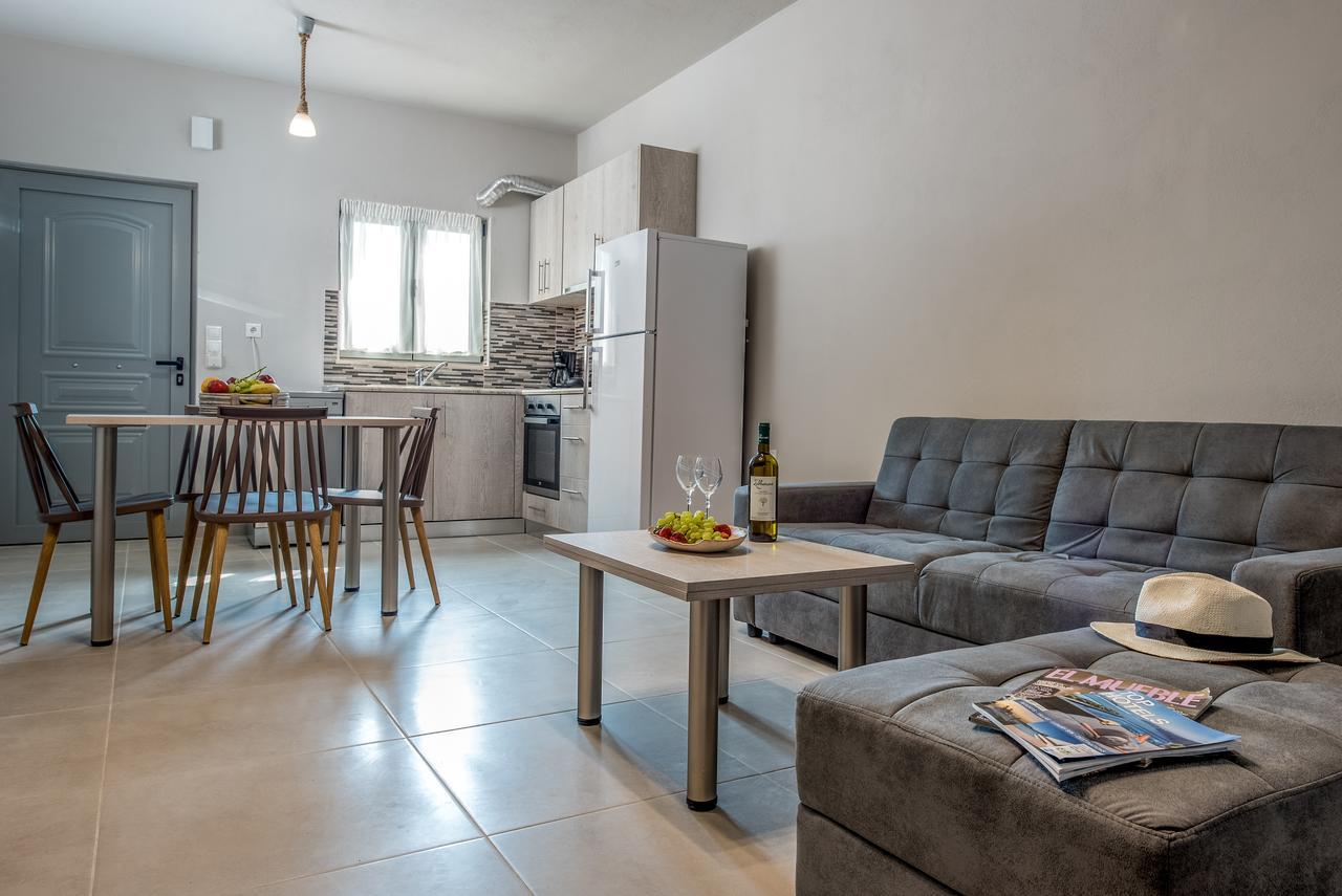 Asteri Apartments Und Studios Makrýgialos Dış mekan fotoğraf