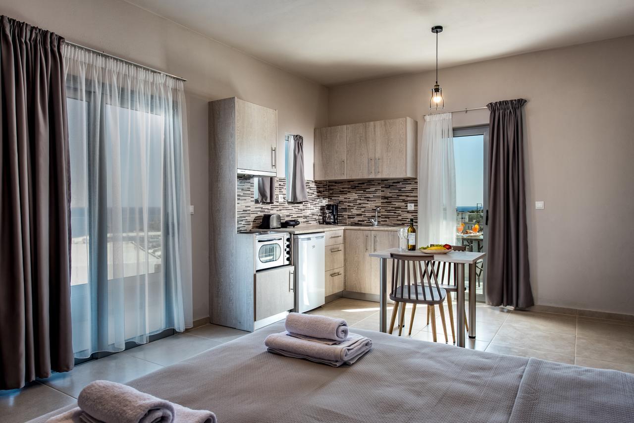 Asteri Apartments Und Studios Makrýgialos Dış mekan fotoğraf