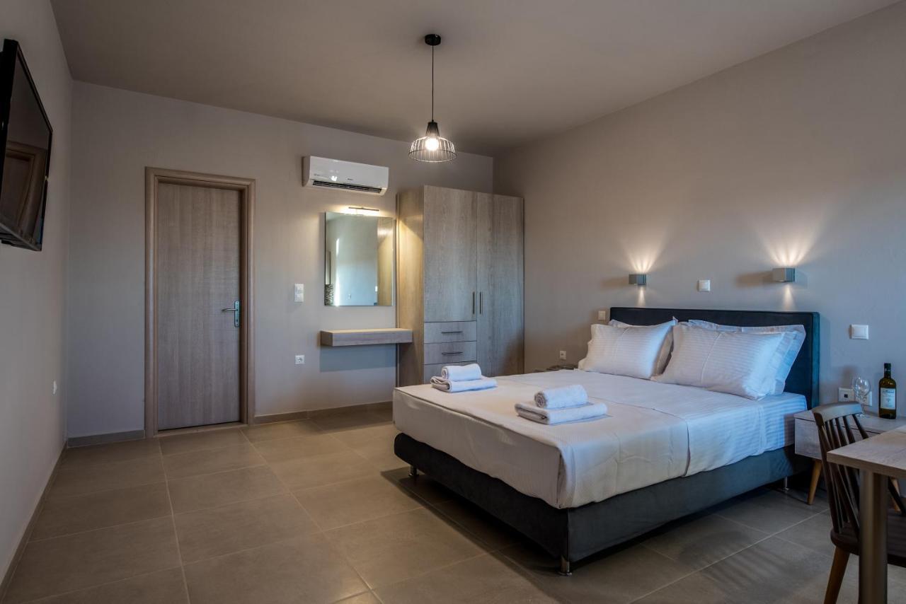 Asteri Apartments Und Studios Makrýgialos Dış mekan fotoğraf
